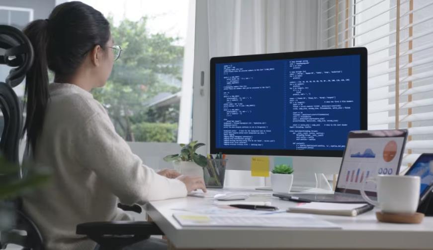 清镇市企业数字化解决方案：机器学习赋能商业模式升级的核心路径